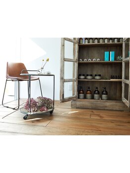 ママStylist在籍。施術中の会話も楽しめる女性スタッフのみのサロン☆自分だけのリラックスタイムを♪