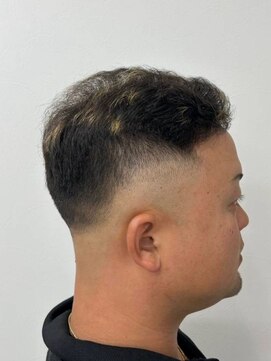 バックスタイル　スキンフェード