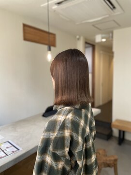 クリック(Click) 黒髪/クラゲヘアー/オリーブグレー/小顔/ココアベージュ/小倉