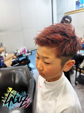 ラグズ 茅ヶ崎(LAGUZ) レッドアクセント×スパイキーキッズショート