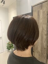 レア(l'ea)&nbsp;柔らかさのあるショートボブ+べージュブラウン