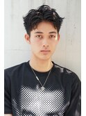 スパイキーショート　黒髪　刈り上げ　