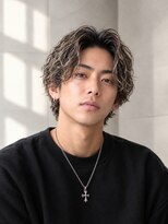 ORO MEN'S 緑地公園【オーロ/メンズ/眉毛/アイブロウ/メンズカット/メンズパーマ】&nbsp;【波巻きパーマ】色気漂うセンターパート