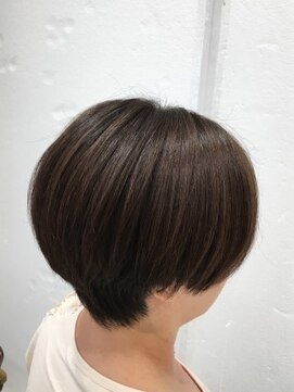 クアトログランシュ ひたちなか店(QUATRO×GranCieux) ショートボブ