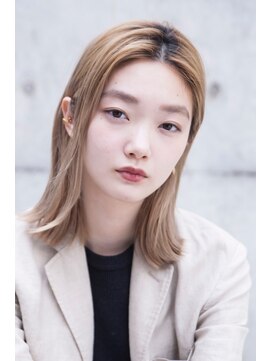 エイミー(Aimee) Aimee シルキーブロンド×外ハネロブ