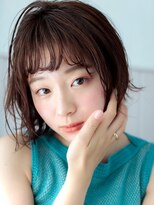 ネオリーブ クーロ(Neolive curro) 20.30.40代おすすめ♪眉上シースルーバング×ショートボブ