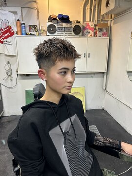 メリケンバーバーショップ フクオカ(MERICAN BARBERSHOP FUK) メンズカットマッシュパーマカルマパーマフェードツーブロック