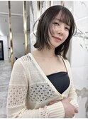 オリーブベージュ×フェイスレイヤー