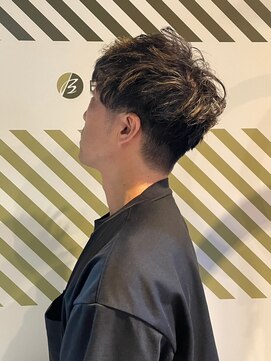 バーバーバー アカバネ(BARBER-BAR AKABANE) 美シルエットショートマッシュ×メッシュカラー#2