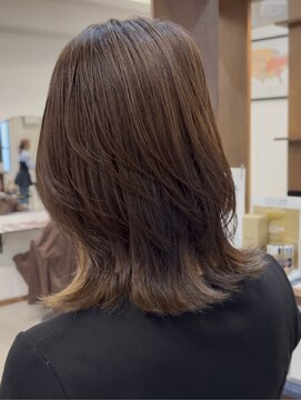 ルイ(ROUIS produced by LUCK 津田沼) ROUIS 津田沼 レイヤーカット