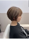 神戸三宮元町 前下がり ショートボブ ミルクティー アースカラー