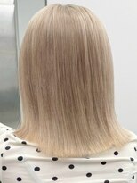 ウィコ 新宿(WICO)&nbsp;ホワイトミルクティー[新宿駅/外ハネボブ/ワイドバング/美髪]