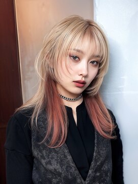 ヘアサロン エフ 渋谷(F) #インナーカラー#ブリーチ#ウルフカット