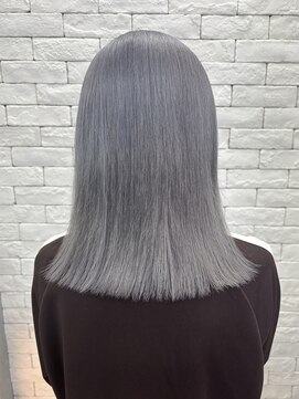 カシェル トウキョウ(Cashel Tokyo) ホワイトシルバー/ シルバーカラー / グレーシルバー