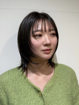 アズーア ヘアーアンドスパ(azure hair&spa) 顔まわりのレイヤーでおしゃれに！