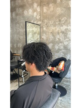 カットワークススリックバイフェローズ(CUT WORKS SLICK by fellows) 大人っぽいパーマスタイル