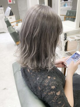 デイズ(days) 大人可愛いオリーブアッシュカラー＼マロンベージュ　ブリーチ