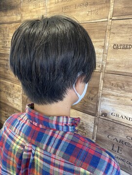 アラモア 国立(Alamoa) 束感ショート×暗髪