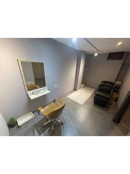 《十三/塚本/新北野》個室シャンプー台だからこそ味わえる贅沢な時間ー。あなただけの癒し空間◎