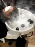 カット＋炭酸シャンプー＋ヘッドスパ（髪、頭皮用トリートメントを使って施術