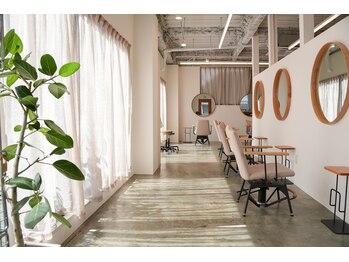 Lif by ROVER【リフ バイ ローバー】