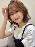 くびれヘア外ハネボブ大人ガーリーアッシュベージュ20代30代