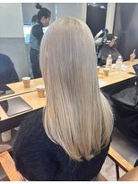 オジョマノ(OjOmano)&nbsp;〈h33〉ブリーチカラーホワイトベージュハイトーン20代30