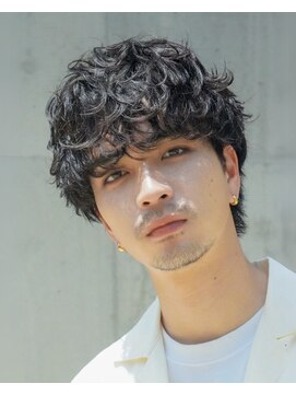 フィフス トウキョウ (fifth TOKYO) 渋谷シャドウパーマメンズマッシュウルフセンターパートカット