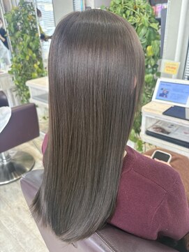 ブレスバイファースト 富谷店(Breath by first) 透明感○カーキブラウンスタイル