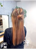 ピンクオレンジ　ハイライトローライト　お団子ハーフアップ