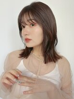 ローネス(LONESS)&nbsp;ぱつっとミディアムスタイルにレイヤーで柔らかさを◎