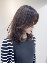 ユニ 江坂(Uni.) 20代30代40代 レイヤーカット 縮毛矯正 髪質改善