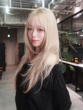 シオン(shion) ハイトーンロング顔周りレイヤーブロンド_F1405