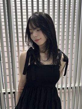 オブ ヘアー 自由が丘 ウエスト(Of HAIR WEST) ワンカールでふんわりレイヤーヘア