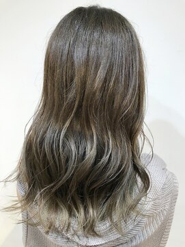 グッデイ ヘアー(GOOD DAY HAIR) 【GOOD DAY HAIR】《グレージュ×フリンジカラー》 下北沢