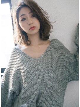 リリーオブザベイス(Lily of the Vase) ふんわりカールボブ