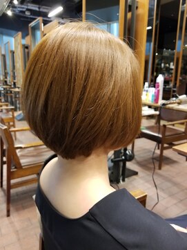 グランエクラ バイフルショウ(GRAND ECLAT by FURUSHO) 大人可愛い20代30代40代 アースカラーコンパクトボブ