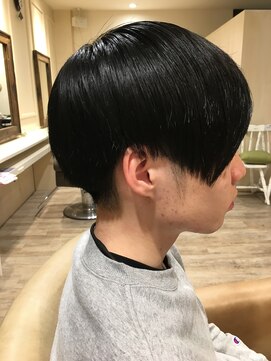 リトル アイズミ バイ ヴィーヴル(little aizumi by BIVRE) 前下がりショート