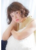 前下がり 無造作カール 大人ボブ