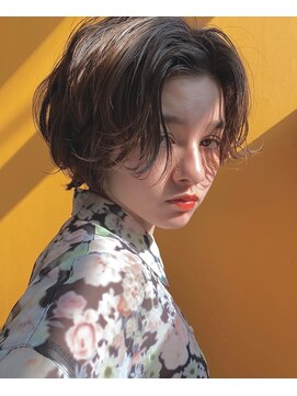 ヴィジョン(VISION) センターパートショート＋モノトーングレー