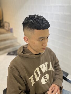 メリケンバーバーショップ フクオカ(MERICAN BARBERSHOP FUK) 清潔感フェードカットネオクロップ