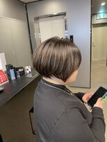 ハルキ ミナト ジャパン オオサカ(HARUKI MINATO japan OSAKA)&nbsp;40代50代小顔似合わせカットくびレイヤーエモージュ大人可愛い