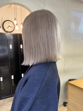 ローレン(LOREN) ミルクティーベージュぷつっとボブケアブリーチ 梅田