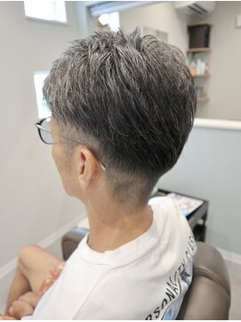 ソラ(sora) ツーブロック×アップバングショート