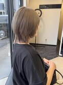 ハイトーングレージュ
