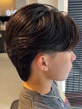 アンサー 渋谷(ANSWER) センターパート毛流れフェザーパーマショート