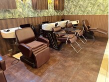 アース 土気あすみが丘店(HAIR&MAKE EARTH)の雰囲気（落ち着いた雰囲気の店内になっております！）