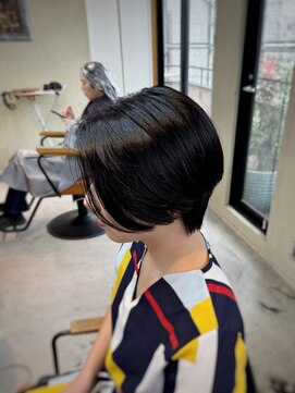 ロルド シェリ(Rold Cheri) 【山本智文】黒髪ハンサムショート