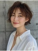自然なボリュームで若見えショート