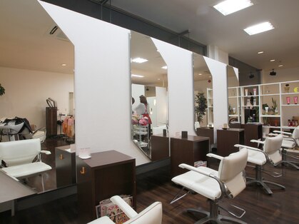 ティアレヘアーメイクス　太田店(Tiare hair makes)の写真